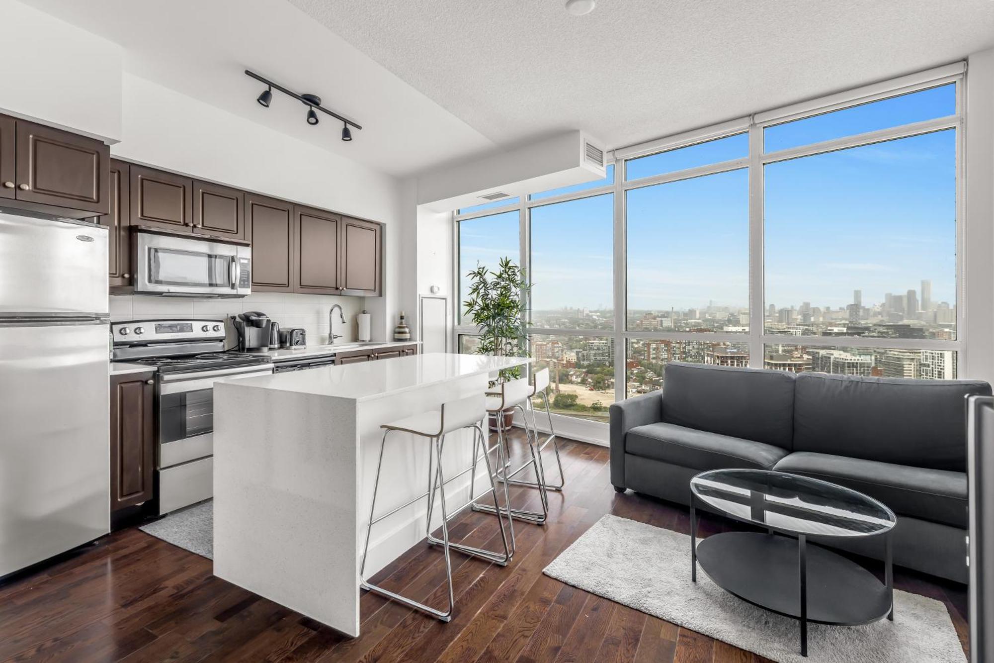 2 Bedroom Waterfront Condo Downtown W/ Free Parking Торонто Екстер'єр фото