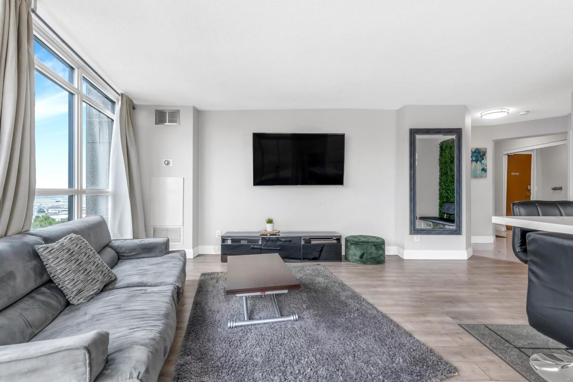 2 Bedroom Waterfront Condo Downtown W/ Free Parking Торонто Екстер'єр фото